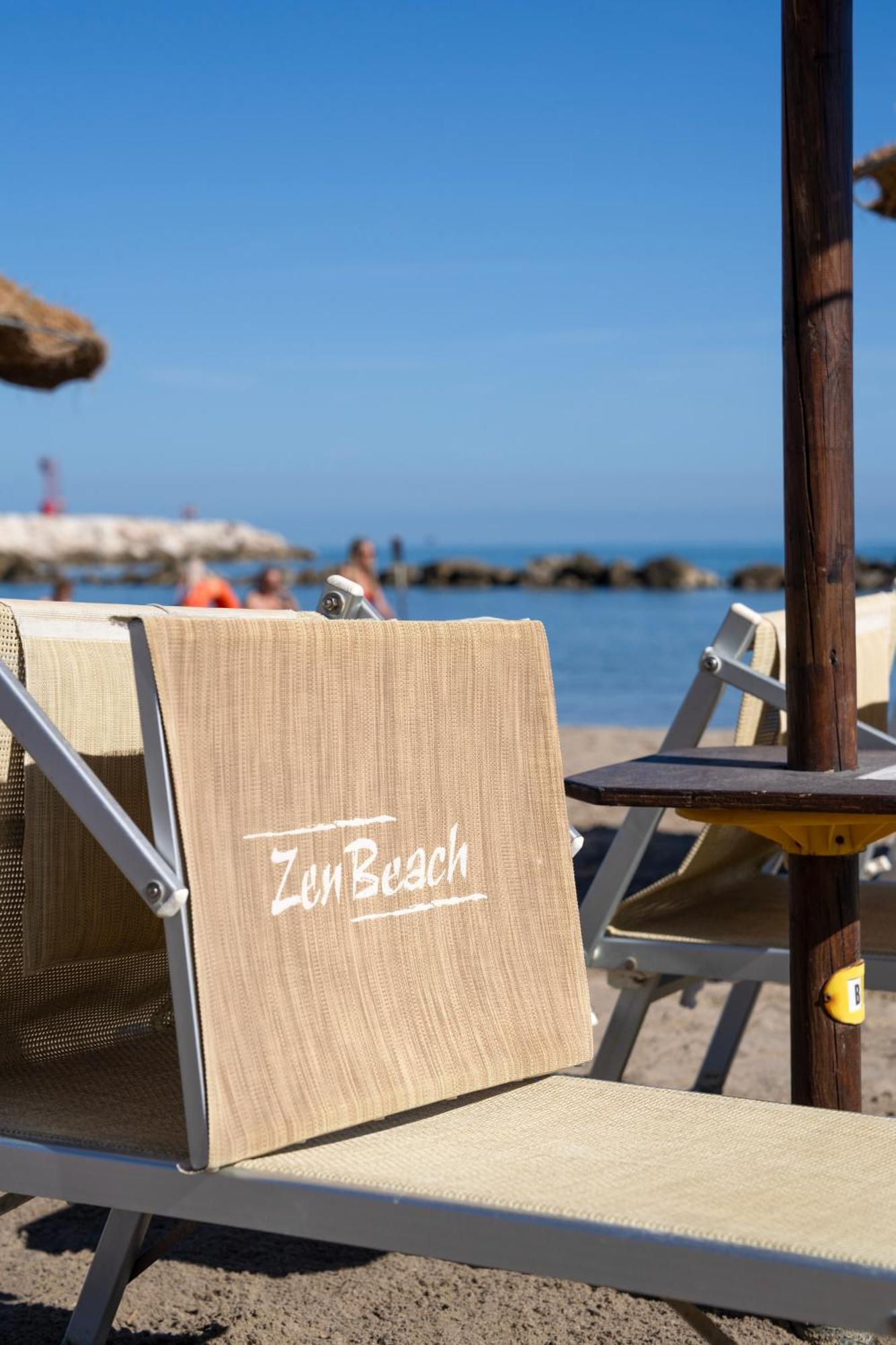 Hotel Rex Gabicce Mare Exterior foto