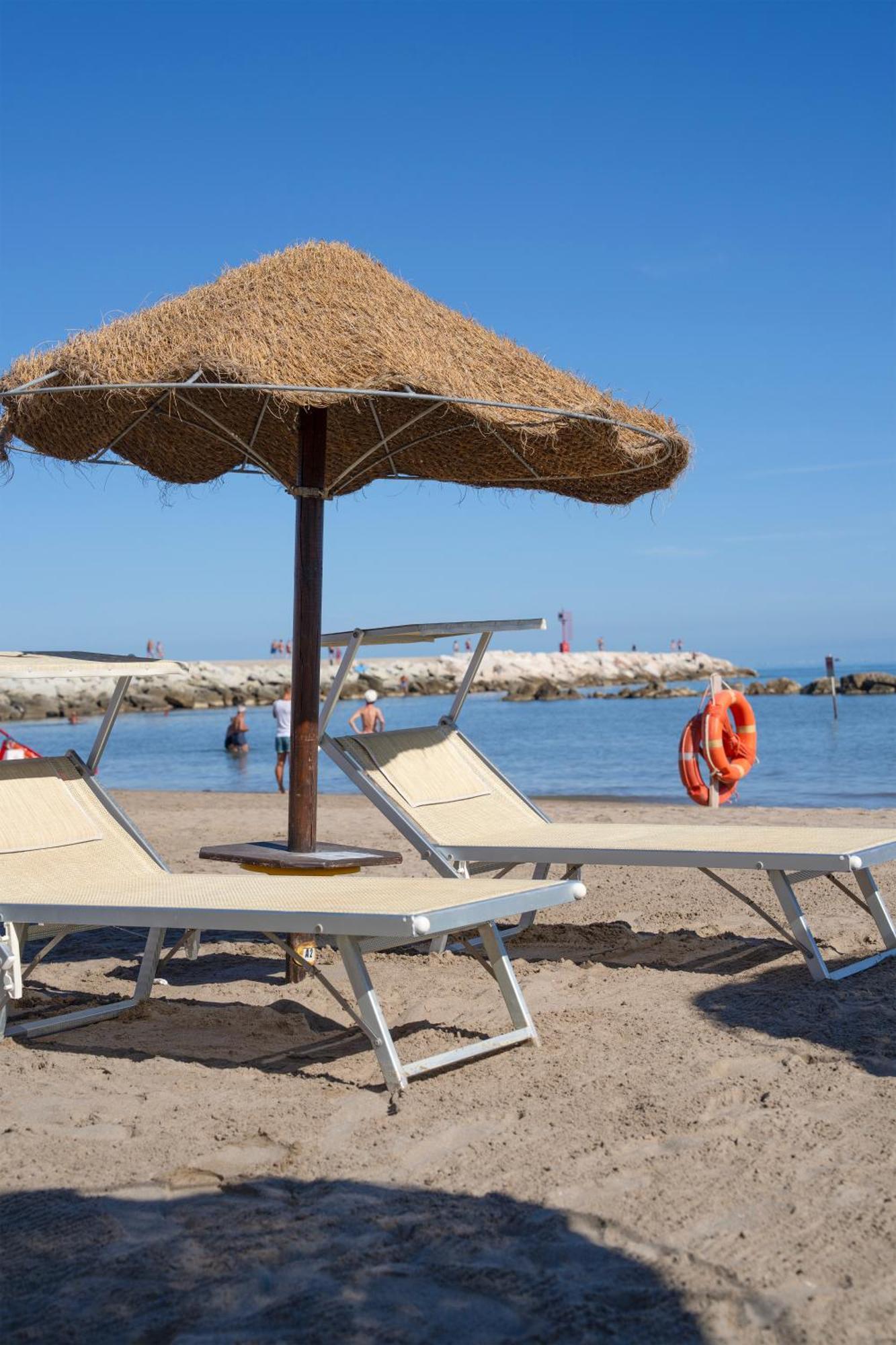 Hotel Rex Gabicce Mare Exterior foto